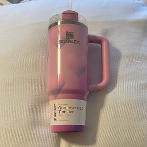 Stanley Pink Heart Quencher Tumbler 30 oz
